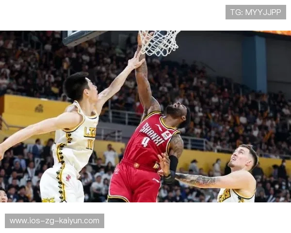 _季后赛门票争夺激烈！十支队伍誓要冲刺_，季后赛系列赛