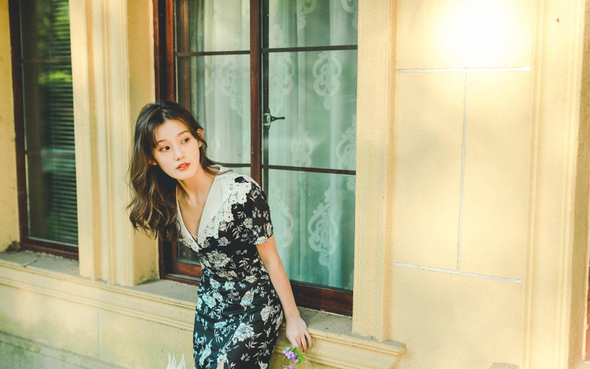 裁判误判争议不断视频回放制度呼声高涨,裁判场上误判怎么办