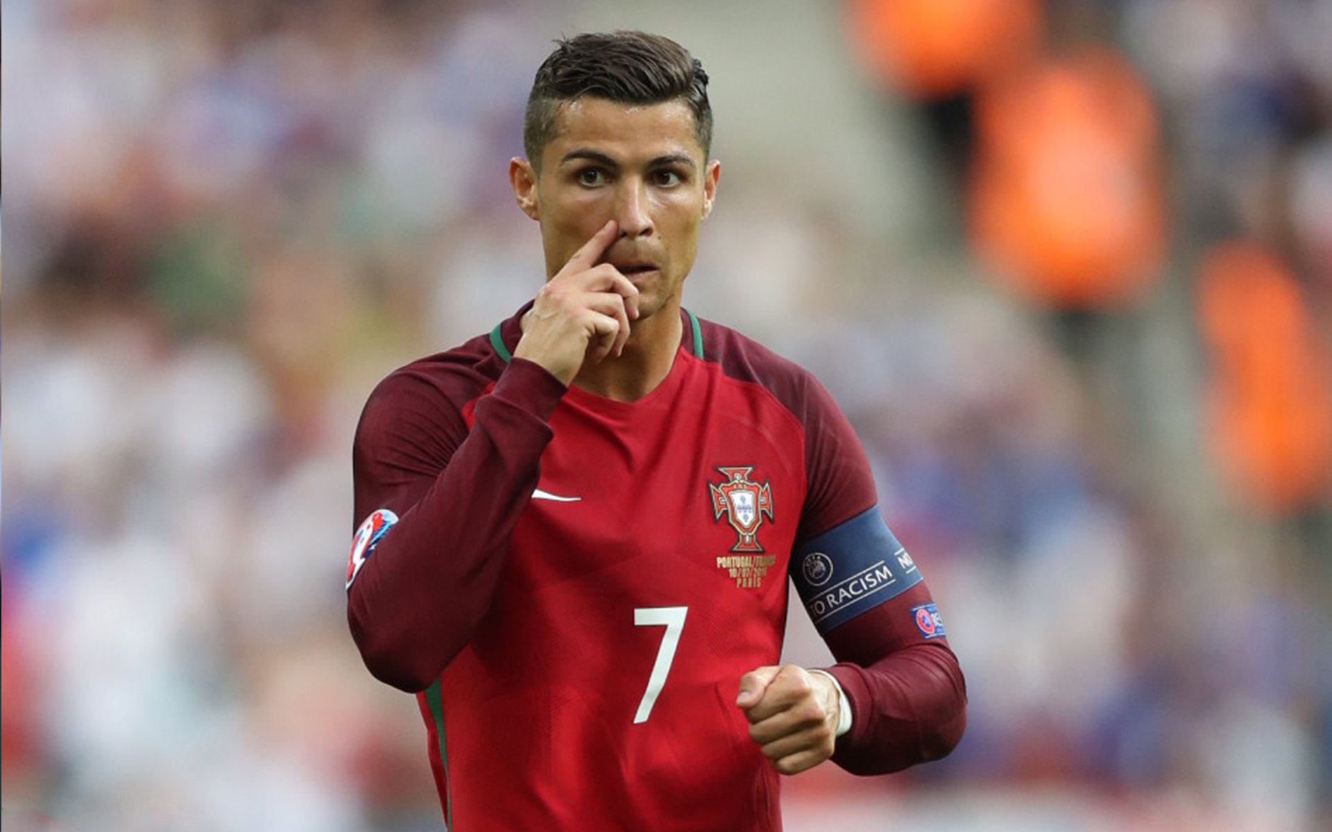 突尼斯自由泳新星连创佳绩，突尼斯游泳金牌